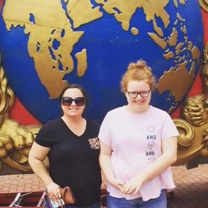 Meet your Posher, Cami